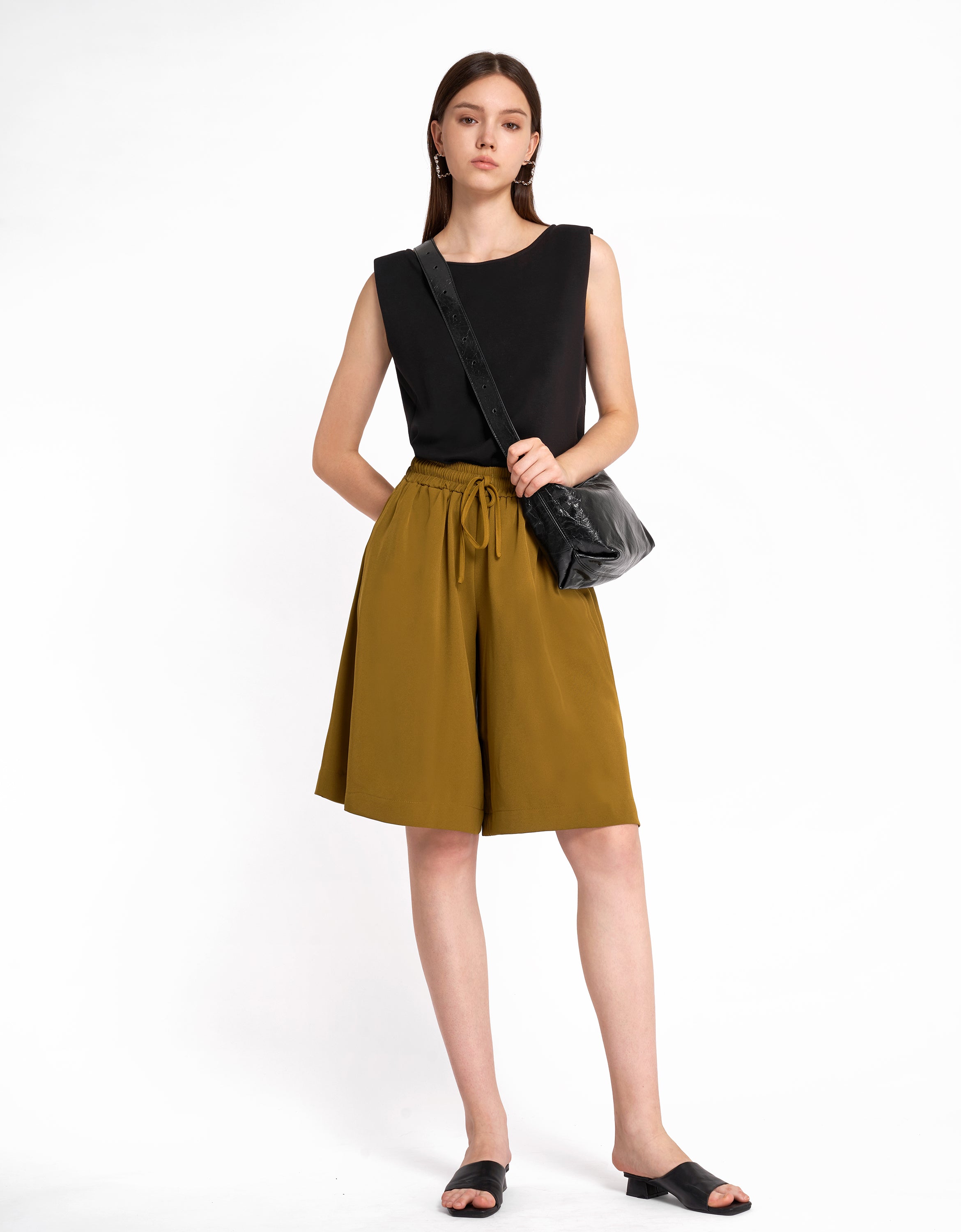 Self tie Elastic Waist Shorts SaturdayClub Singapore self-tie-elastic-waist-shorts-saturdayclub-singapore