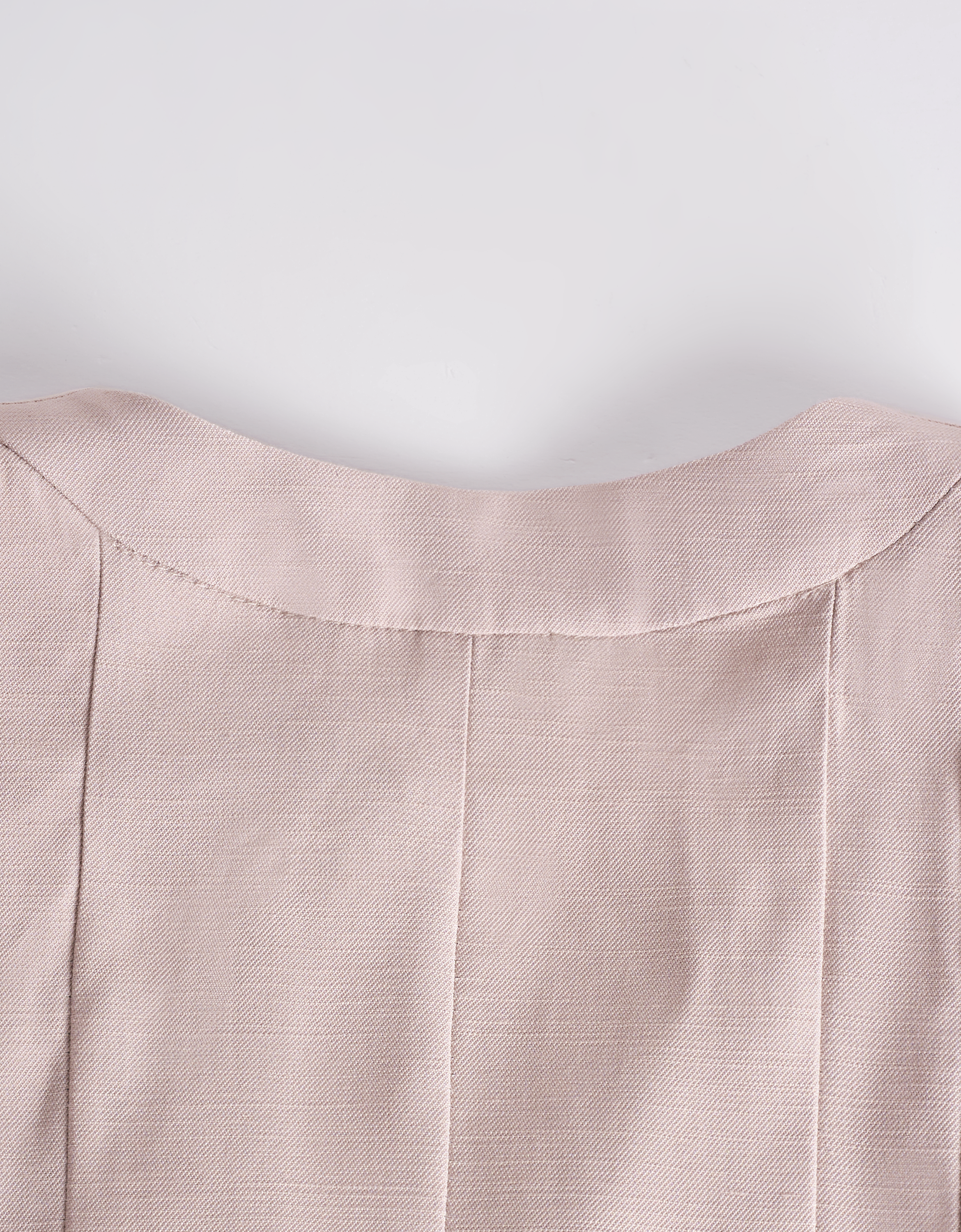 pinkish grey(a27447)