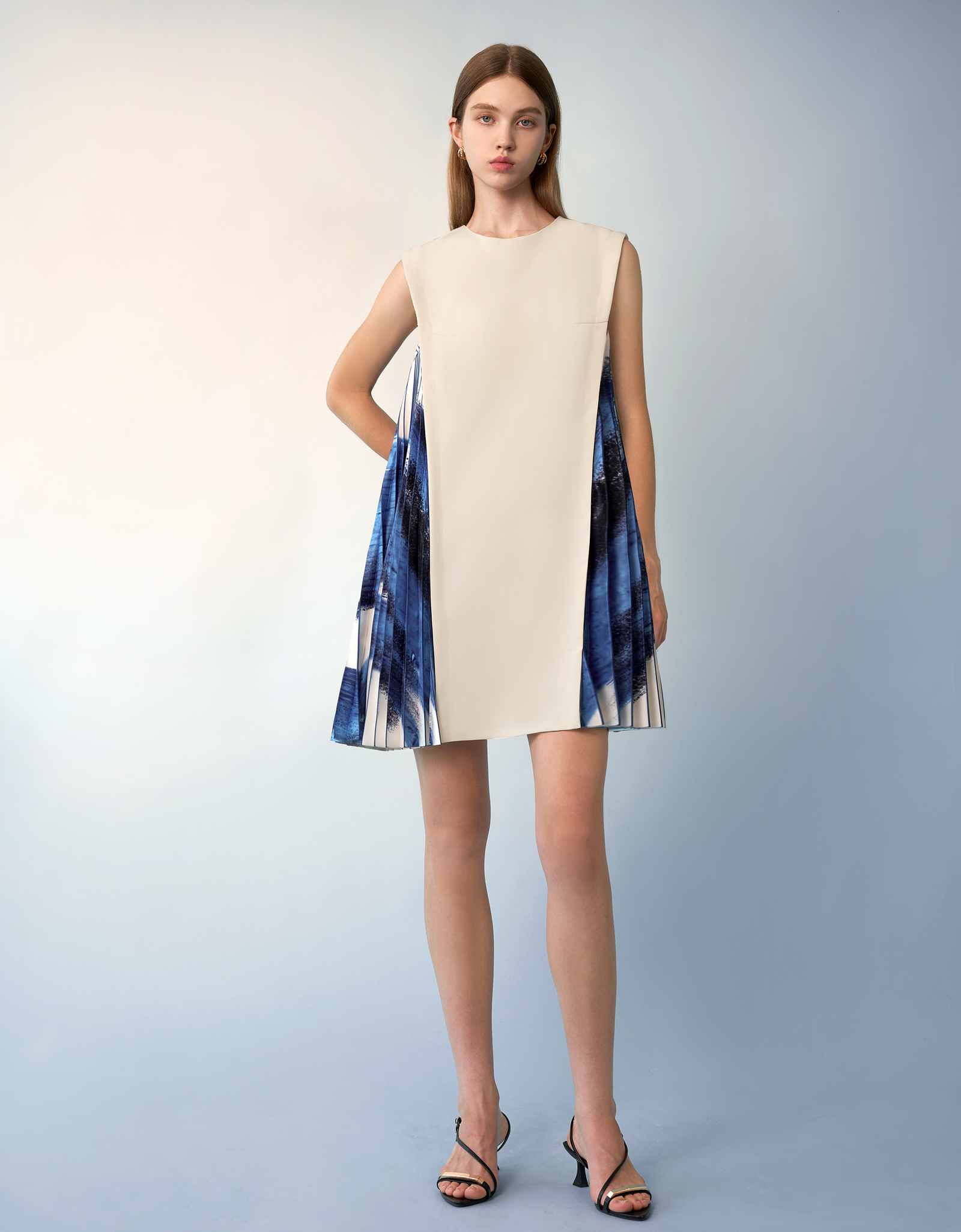 Side Printed Pleated Shift Dress – SaturdayClub Singapore