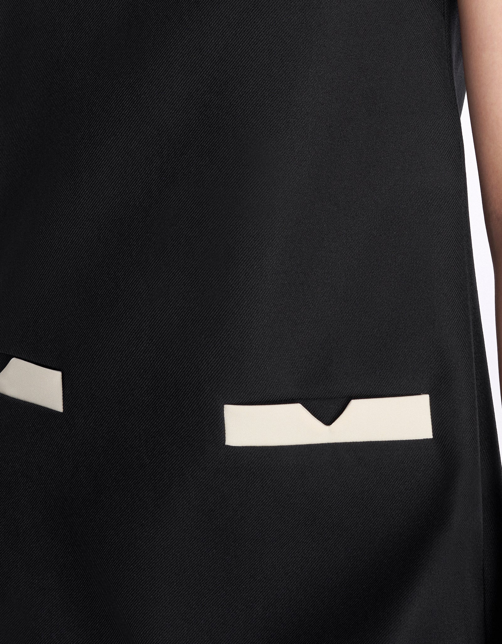 【SaturdayClub】Contrast Stitching Sleeveless Dress Contrast Stitching Sleeveless Dress – SaturdayClub International