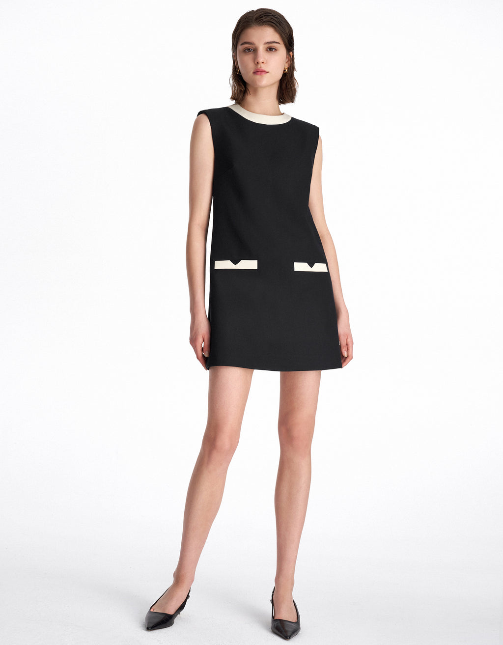 【SaturdayClub】Contrast Stitching Sleeveless Dress Contrast Pleated Panel Sleeveless Dress – SaturdayClub Singapore