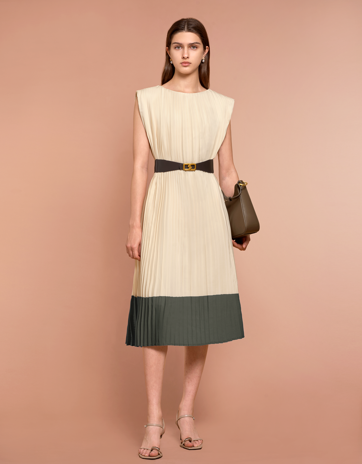 apricot & dark green(a25056)