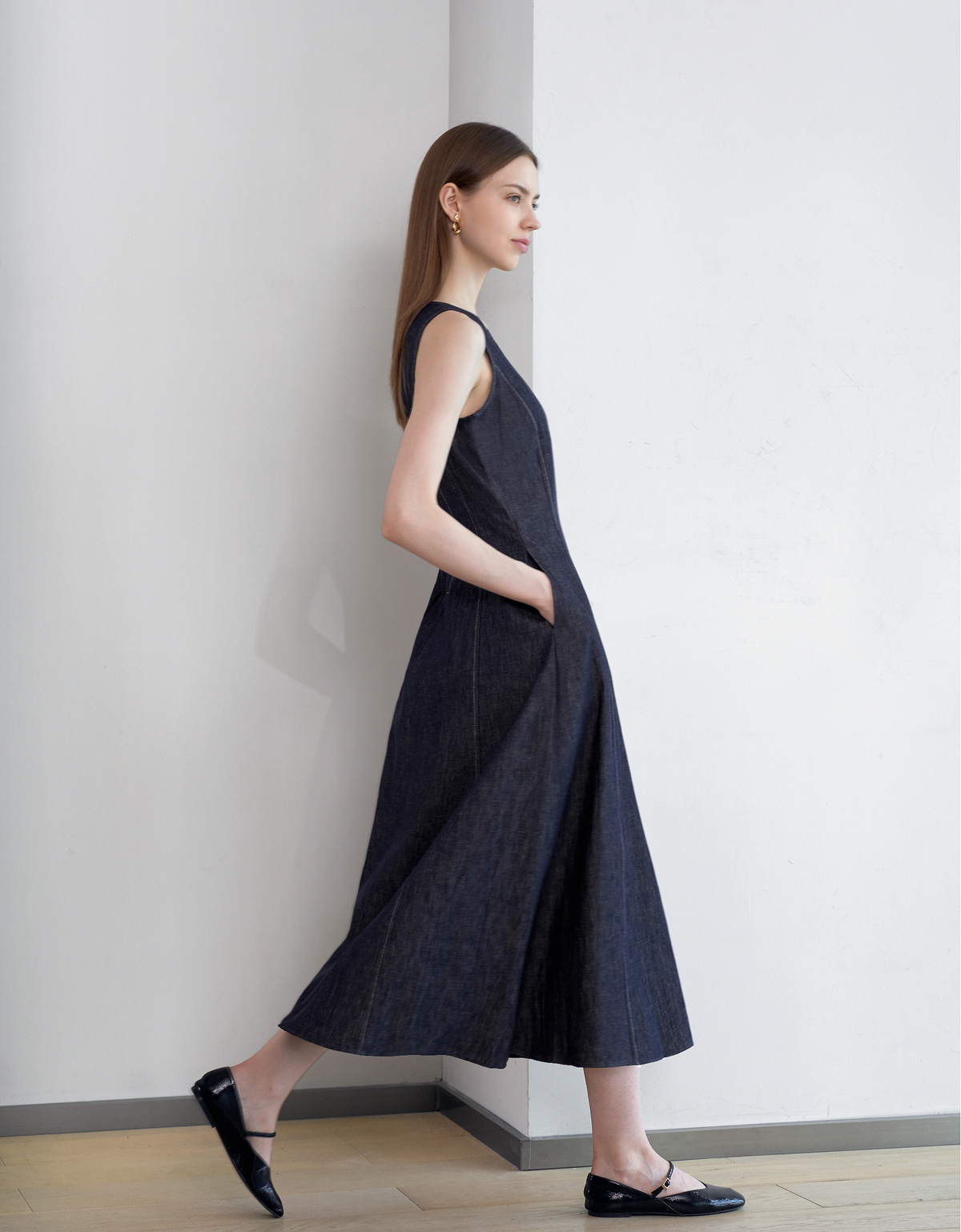 dark blue