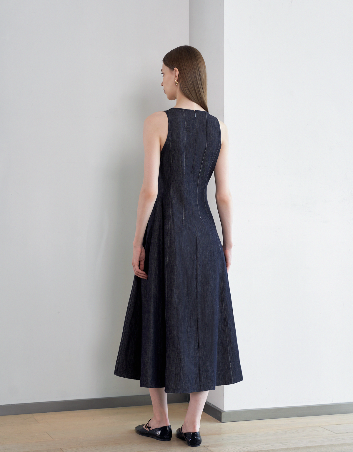 dark blue