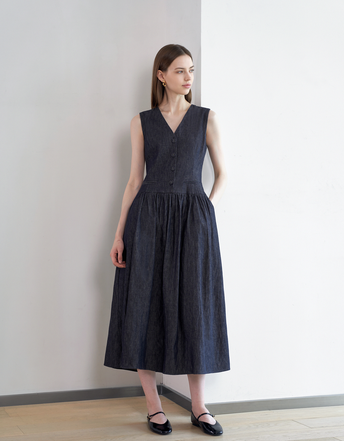 dark blue