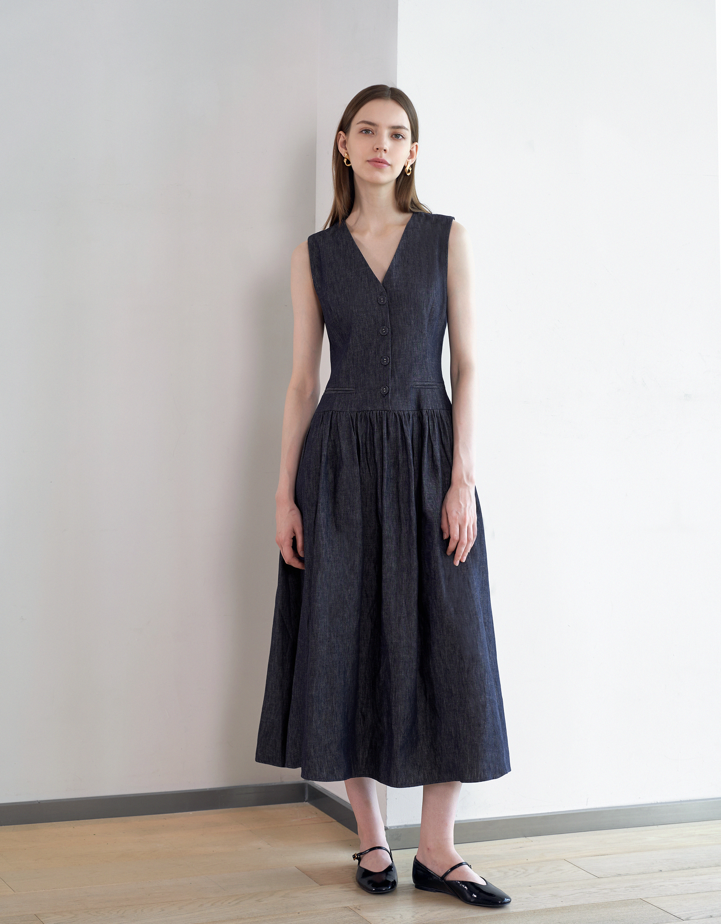 dark blue