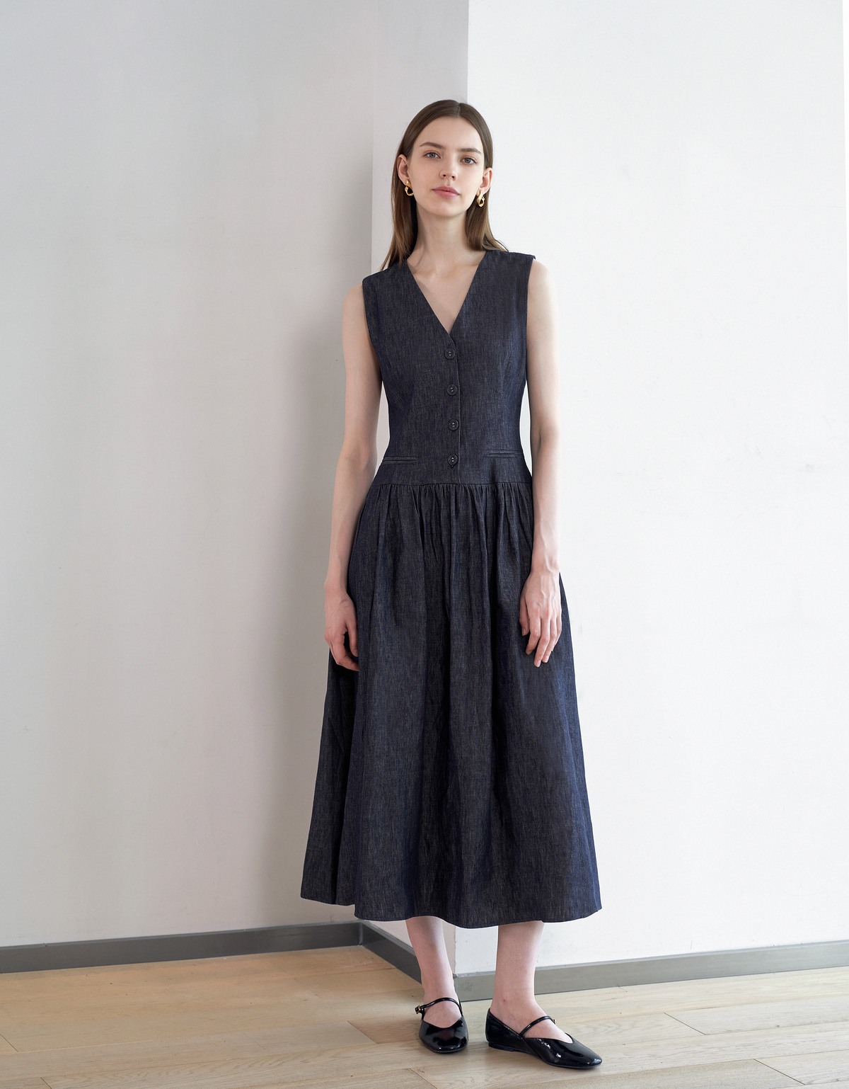 dark blue