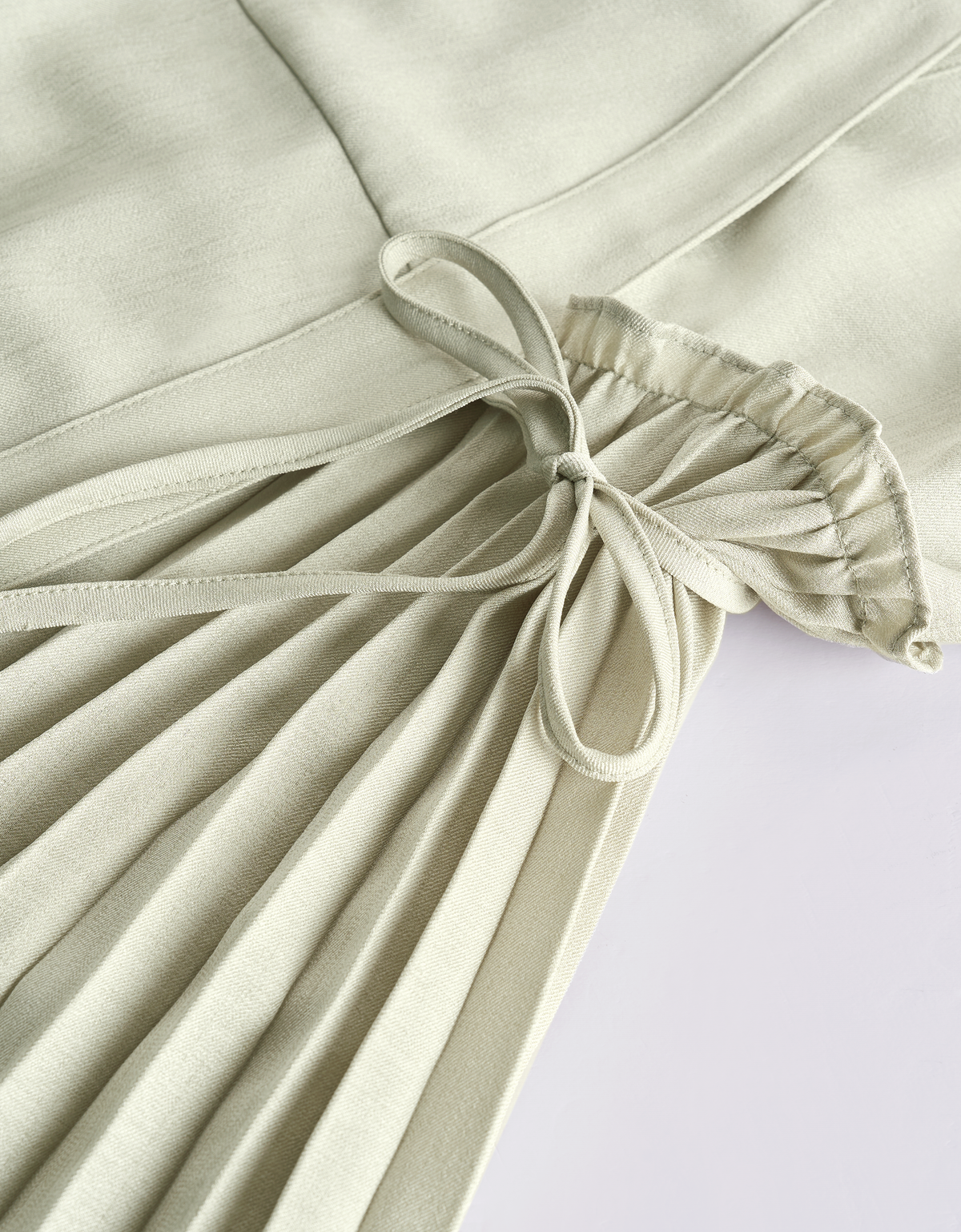pale green