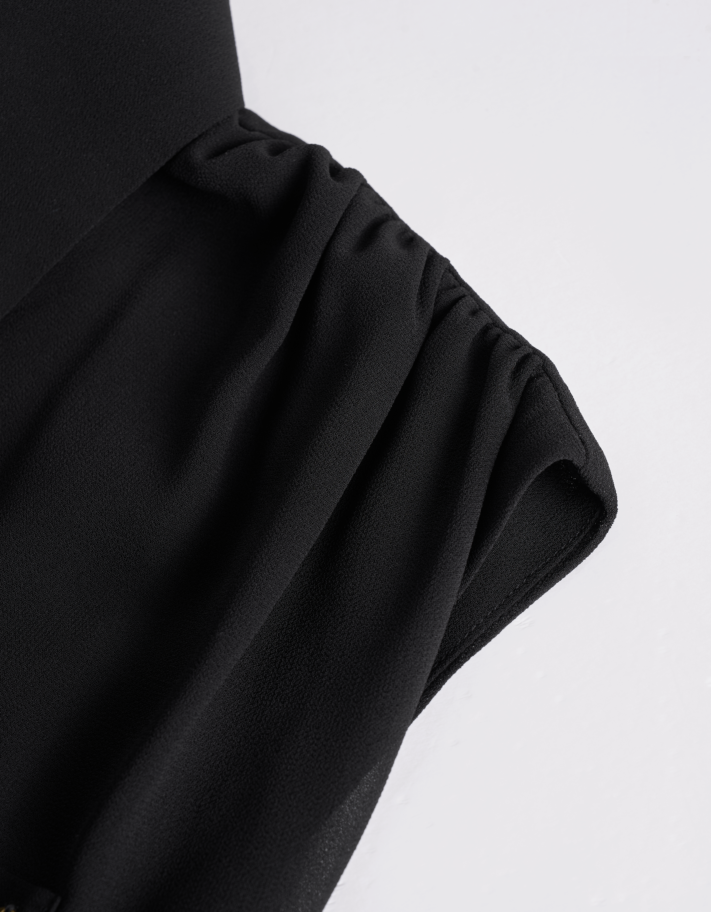 Drawstring Hem Embossed Buttons Sleeveless Top
