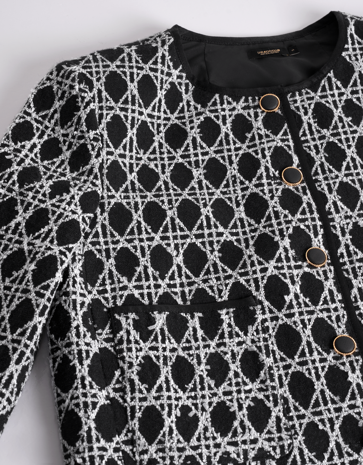 black & white(a27754)