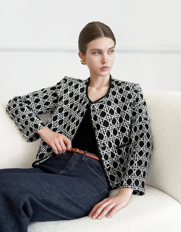 black & white(a27754)