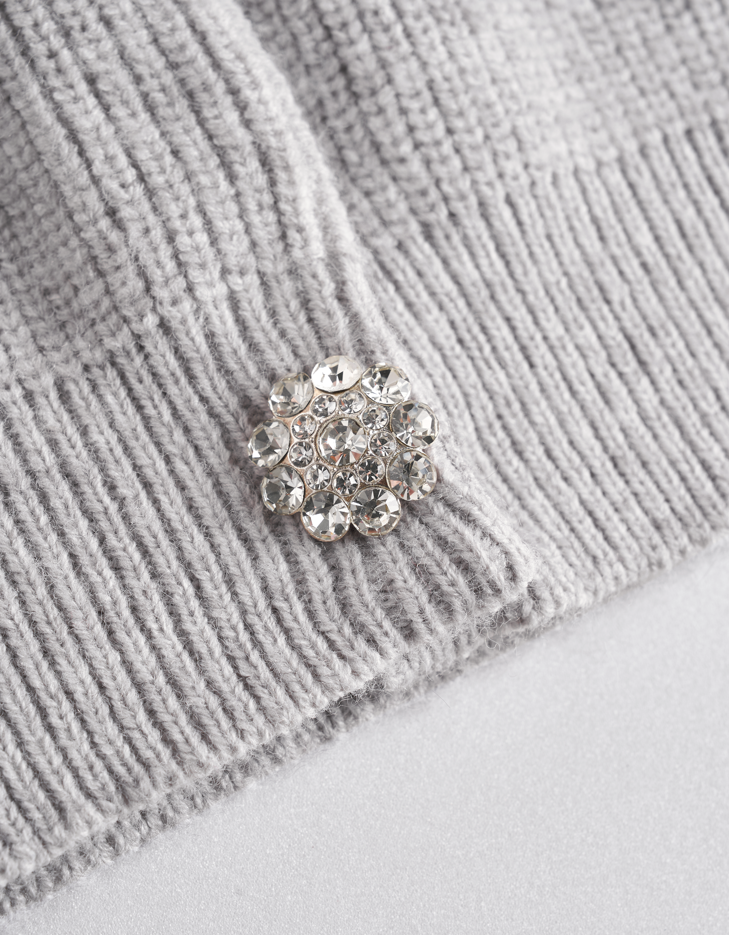 Rhinestone Collar Long Sleeve Knitted Cardigan