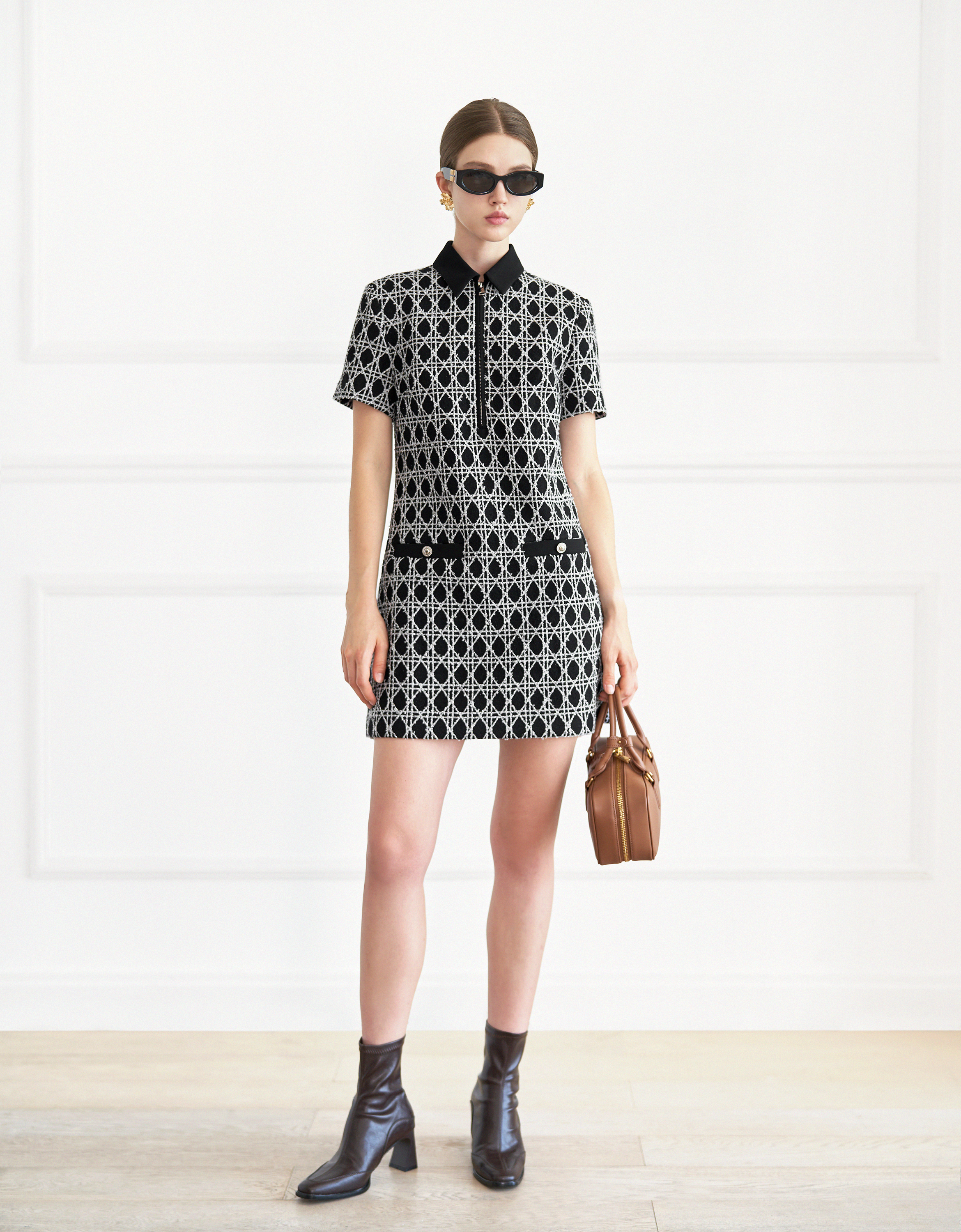 black & white(a27932)