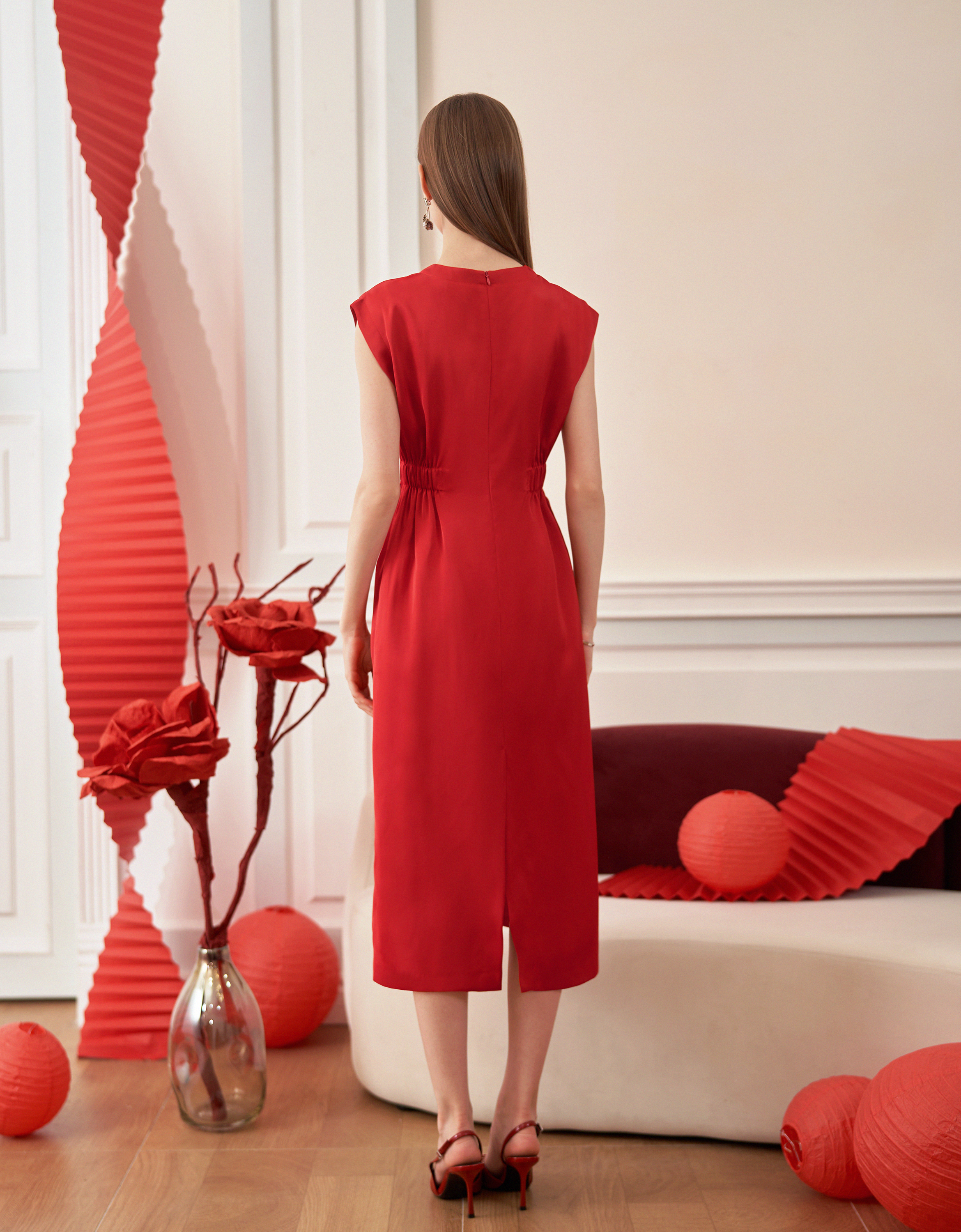 Elastic Waist Round Neck Midi Dress