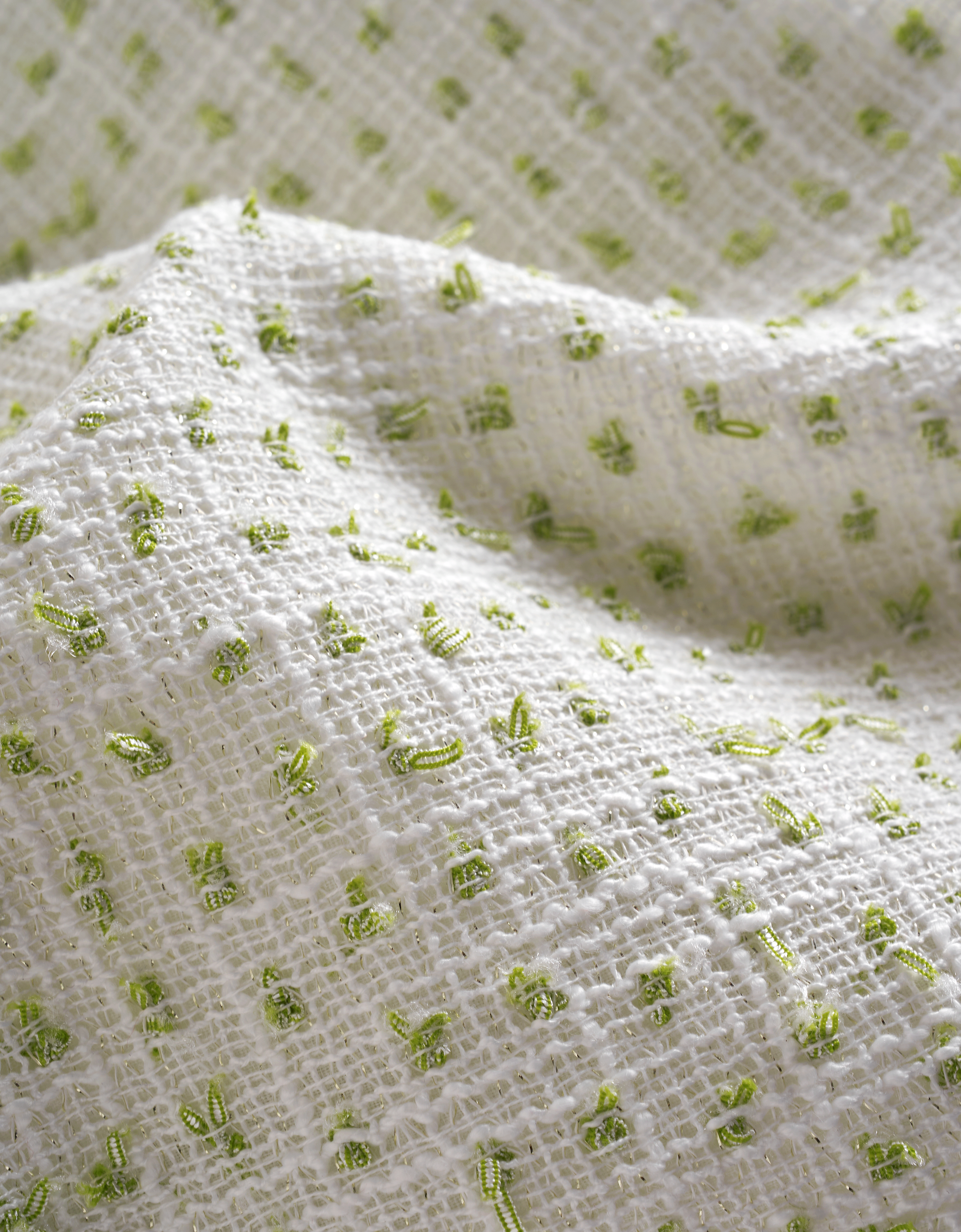 white & green(a28447)