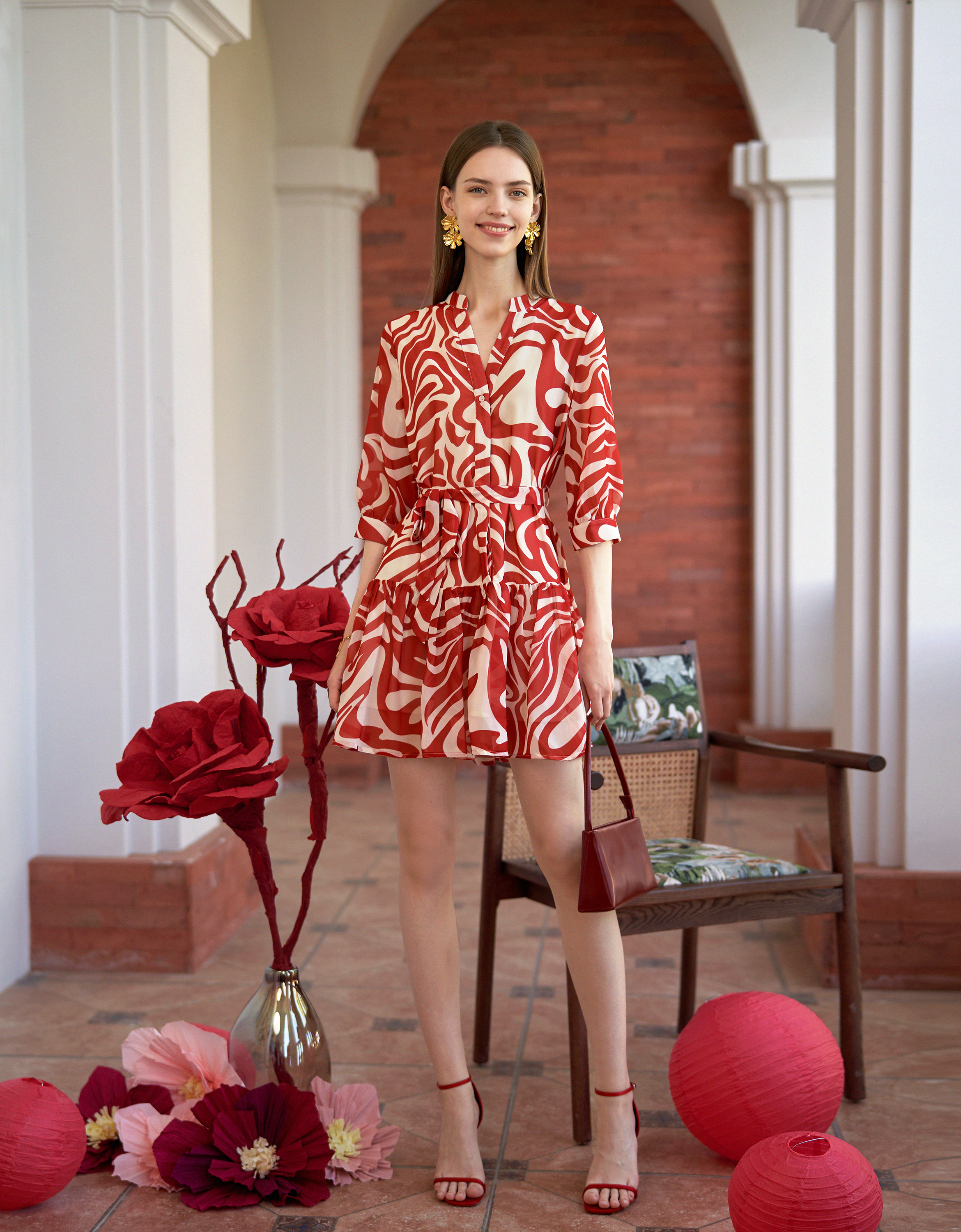 Geometric Print Ruffled Hem V-neck Dress