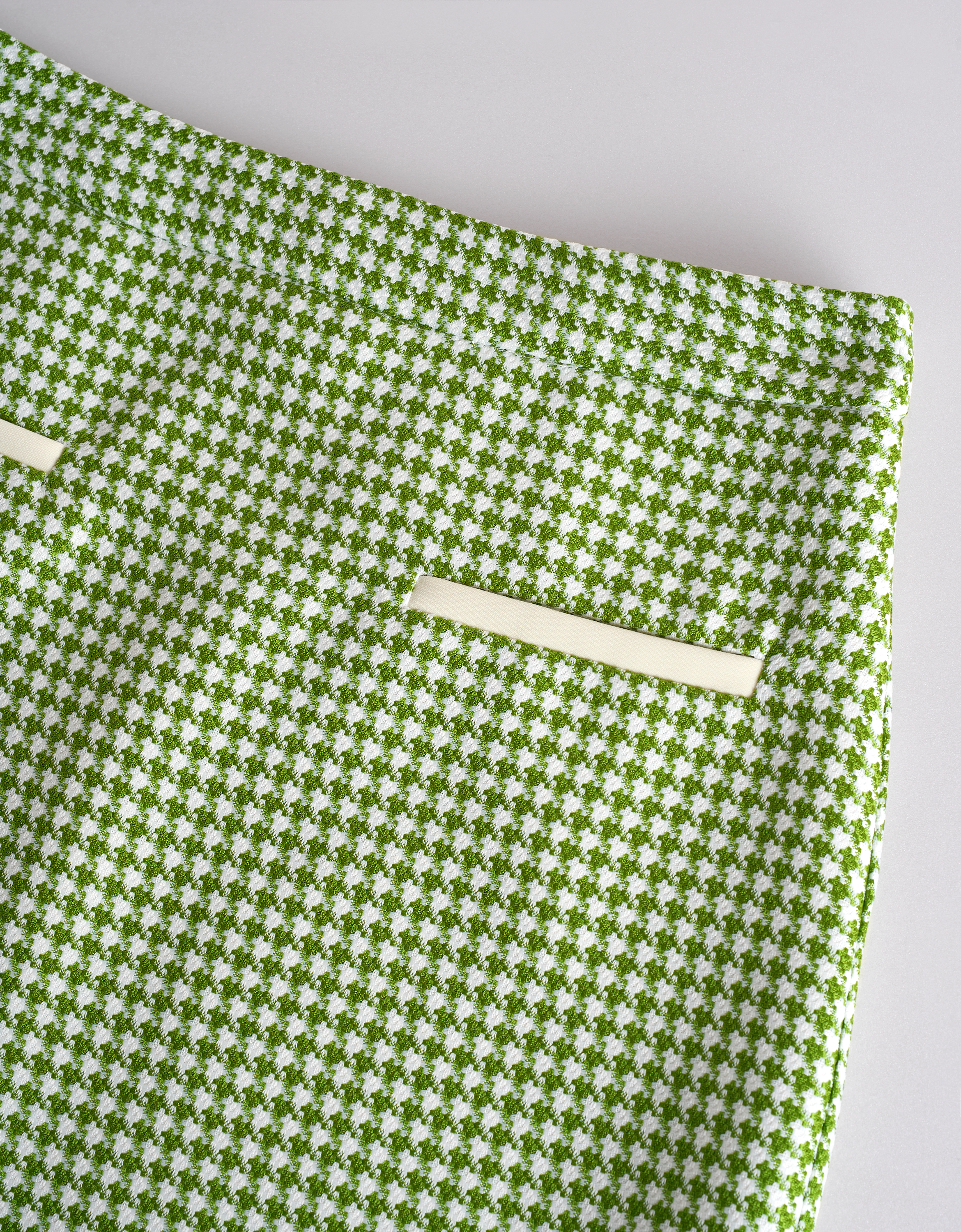 green & apricot(a28952)