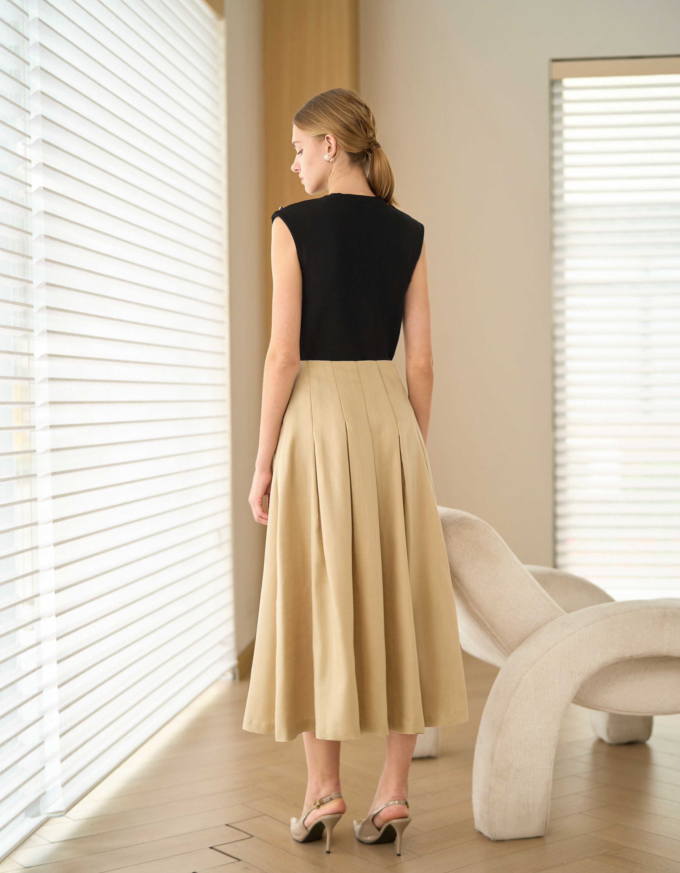 khaki