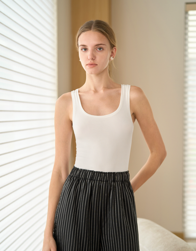 white / small (s)