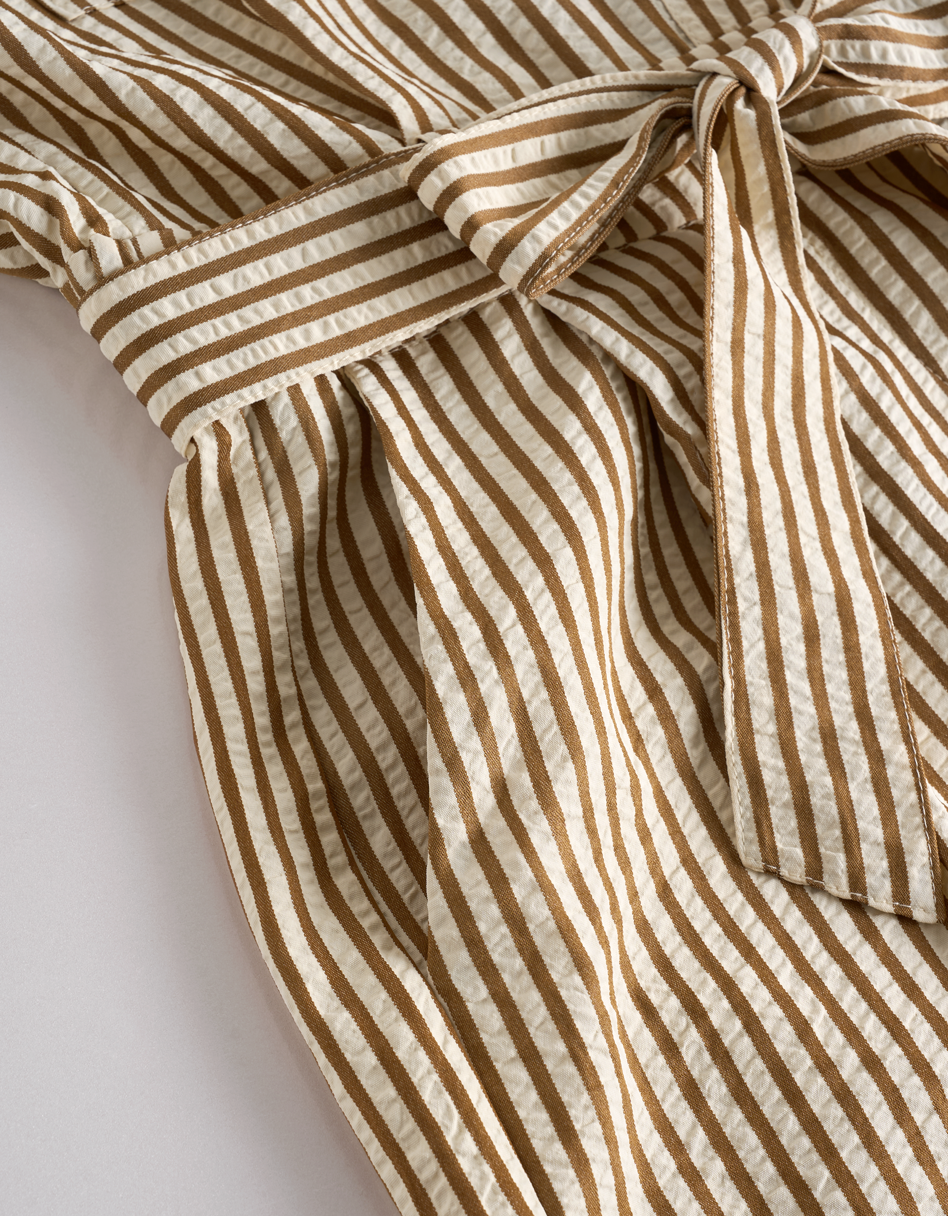 apricot & brown(a29652)