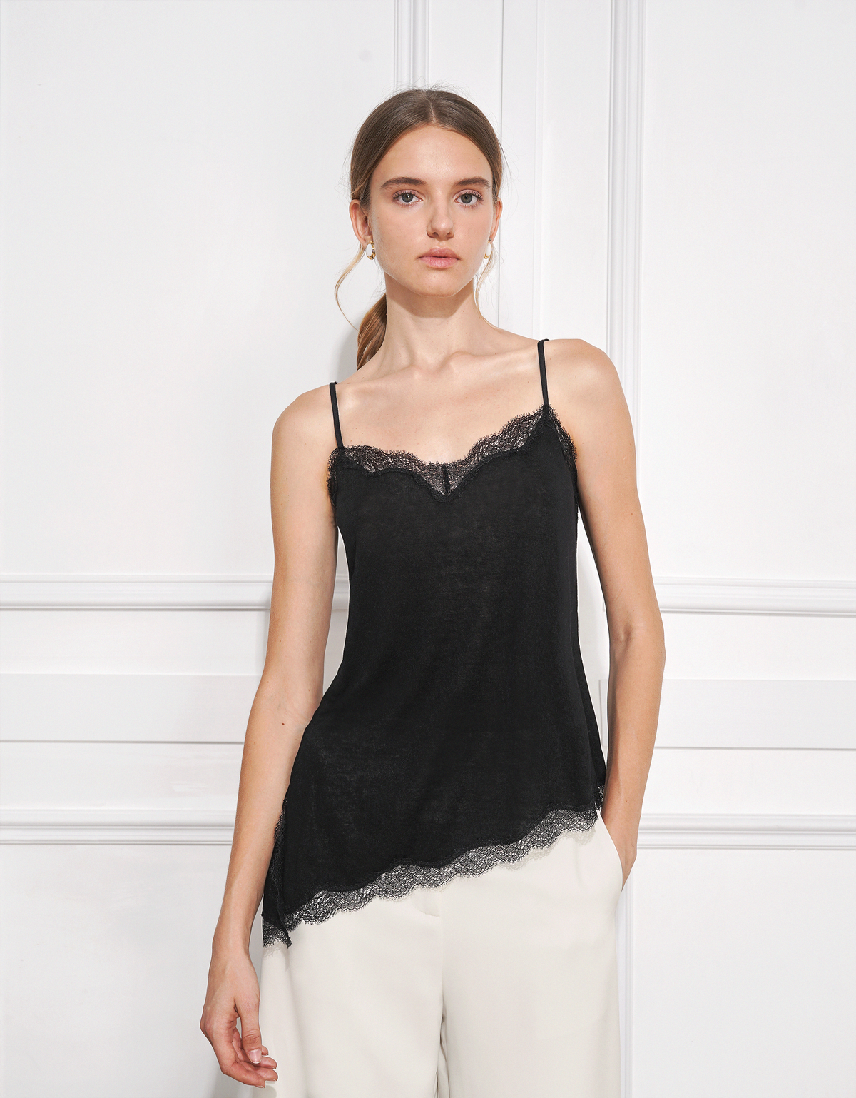 Lace Trim Asymmetric Knitted Cami Top – SaturdayClub Singapore