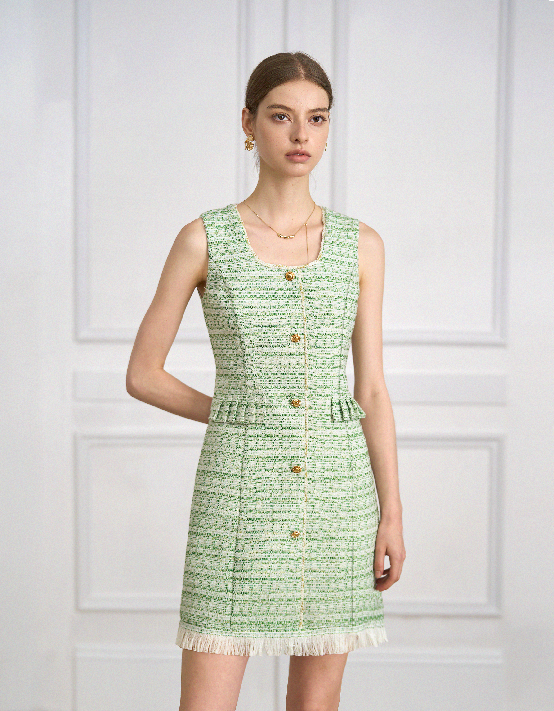 pale green