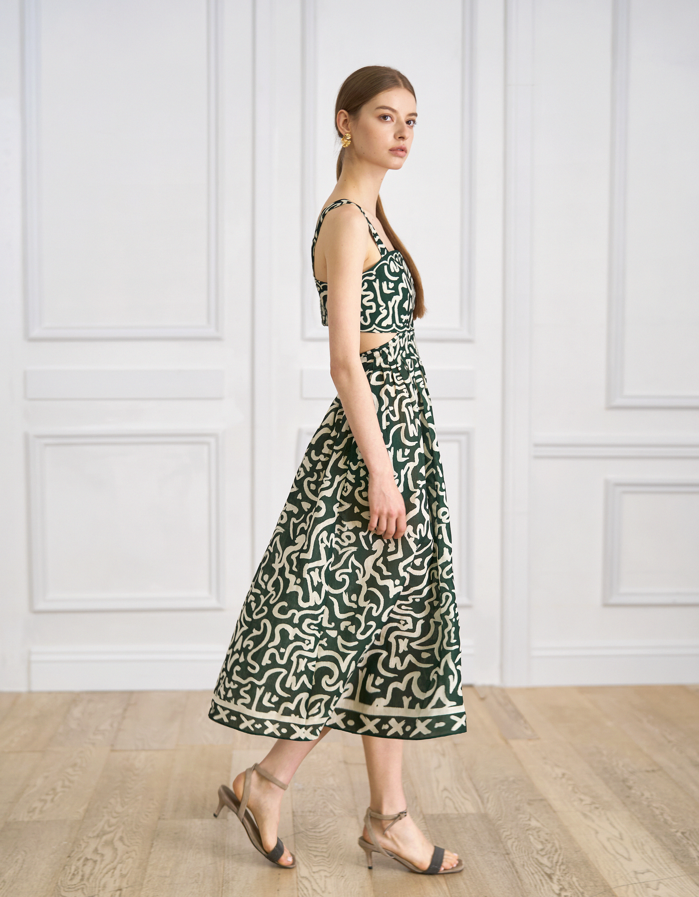 dark green