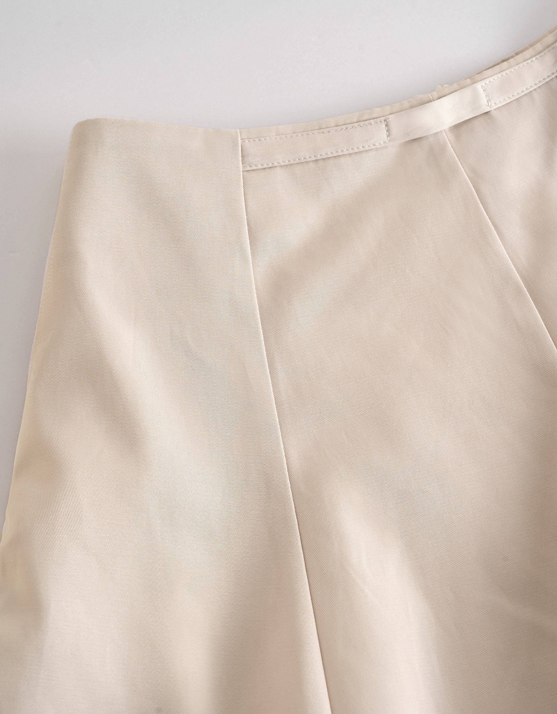 light khaki