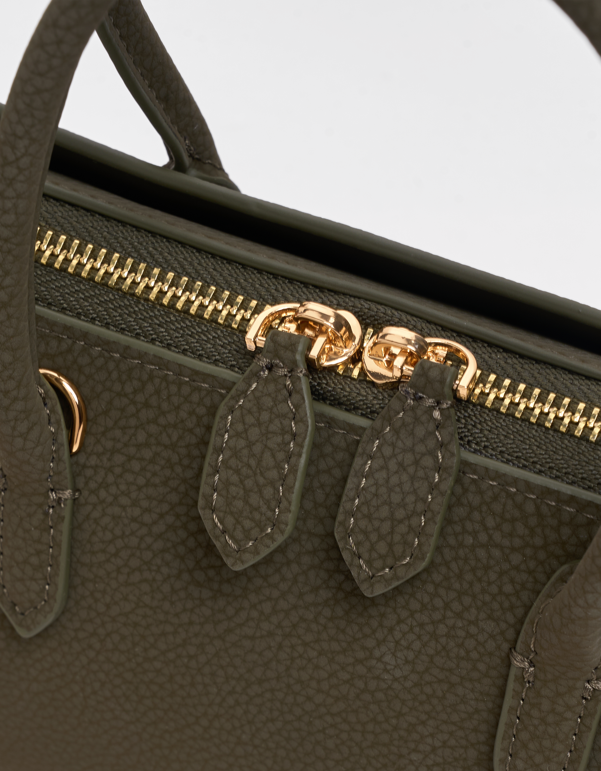 dark olive(a30792)