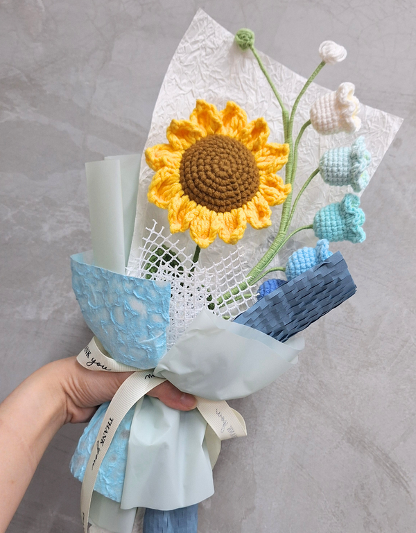 Gift With Purchase - Handmade Crochet Flower Bouquet & Greeting Card